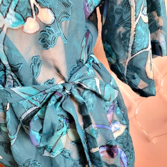 Vintage Wrap-Around Robe by Angelique / Size Medium - Picture 3 of 8